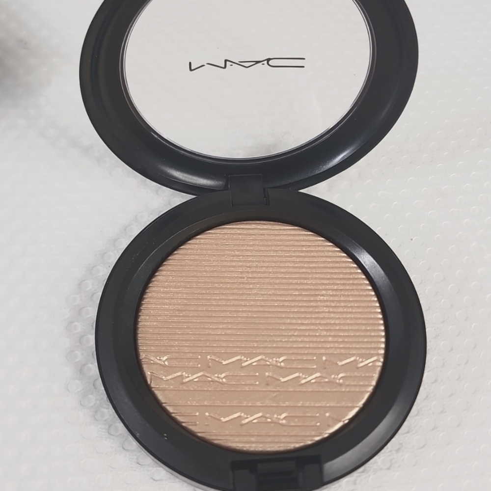 Mac makeup